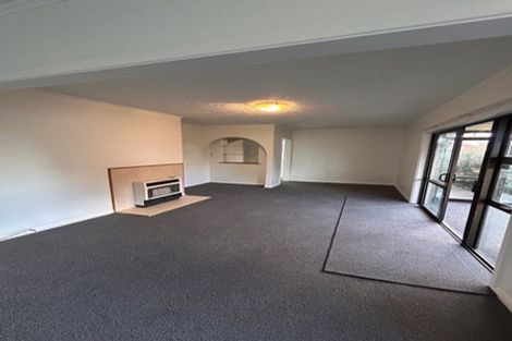 Photo of property in 8 Oakdale Street, Avonhead, Christchurch, 8042