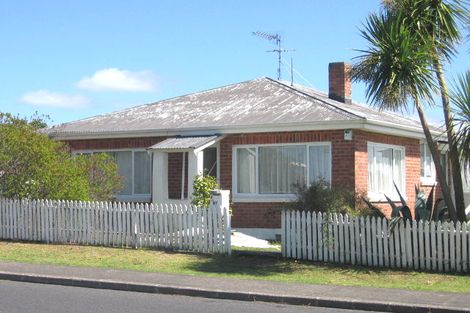 Photo of property in 4/87 Manuka Road, Bayview, Auckland, 0629