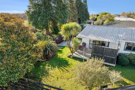 Photo of property in 35b Aquarius Drive, Kawaha Point, Rotorua, 3010