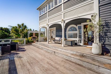 Photo of property in 5 Rogan Street, New Plymouth, 4310