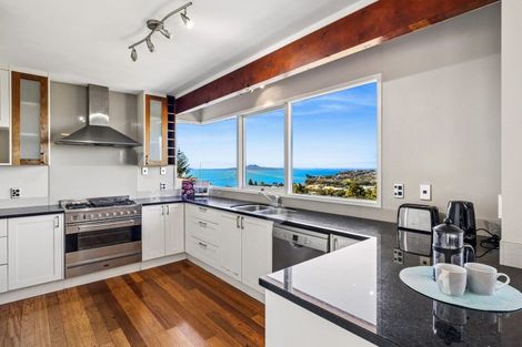 Photo of property in 13 Carlisle Road, Torbay, Auckland, 0630