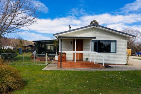Photo of property in 12 Achray Street, Waiau, 7332