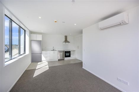Photo of property in 150 Mcleod Road, Te Atatu South, Auckland, 0610