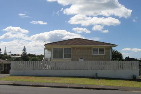 Photo of property in 2/62 Bentley Avenue, Glenfield, Auckland, 0629