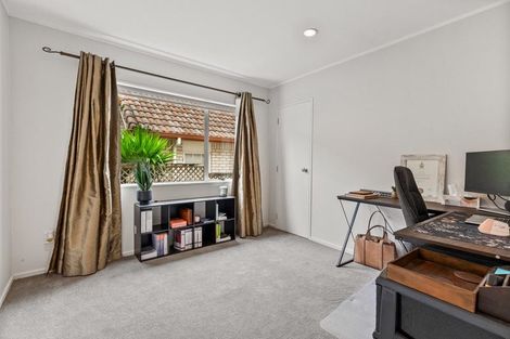 Photo of property in 4 Hendrika Court, Hobsonville, Auckland, 0618