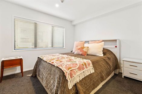 Photo of property in 86 Rangihina Road, Hobsonville, Auckland, 0616