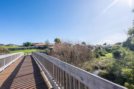 Photo of property in 42 Manston Road, Mangere, Auckland, 2022