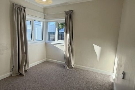 Photo of property in 8 Karaka Street, Hokowhitu, Palmerston North, 4410
