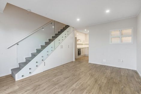 Photo of property in 5/14 Waipa Street, Birkenhead, Auckland, 0626