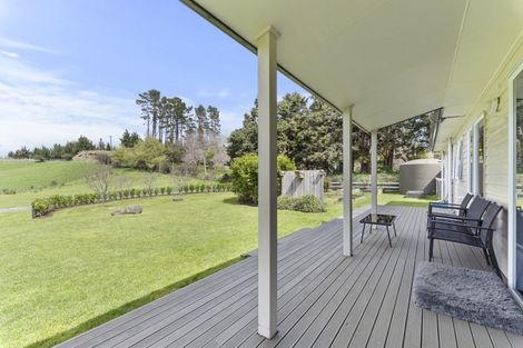 Photo of property in 489a Barrett Road, Omata, New Plymouth, 4374