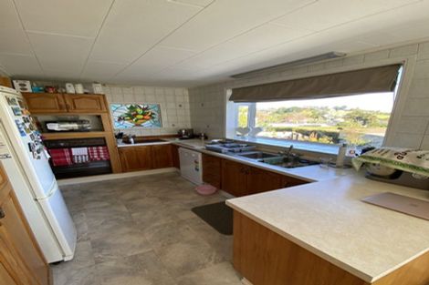 Photo of property in 2/214 Bleakhouse Road, Mellons Bay, Auckland, 2014