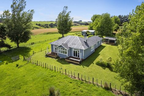 Photo of property in 1926 Makino Road, Halcombe, Feilding, 4779