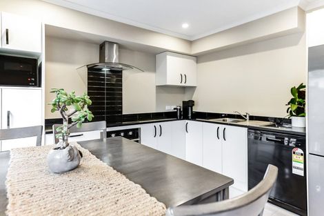 Photo of property in 188u3 Massey Street, Frankton, Hamilton, 3204