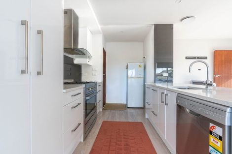 Photo of property in 1 Intrepid Place, Torbay, Auckland, 0630