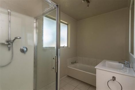 Photo of property in 49 Donovan Avenue, Massey, Auckland, 0614