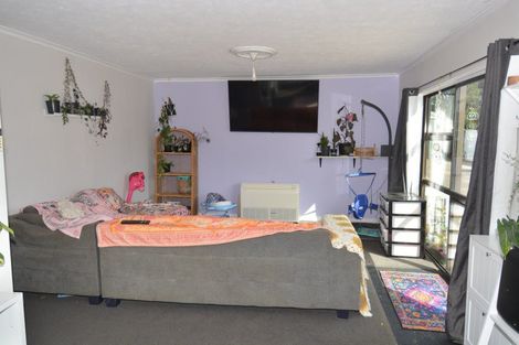 Photo of property in 249 Princes Street, Strathern, Invercargill, 9812