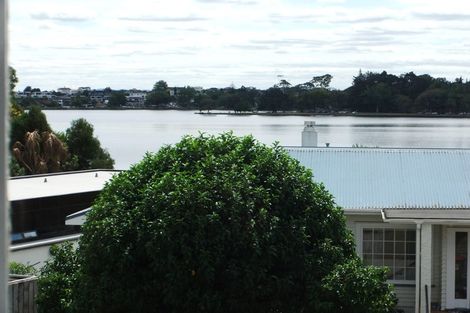Photo of property in 32 Lake Crescent, Hamilton Lake, Hamilton, 3204