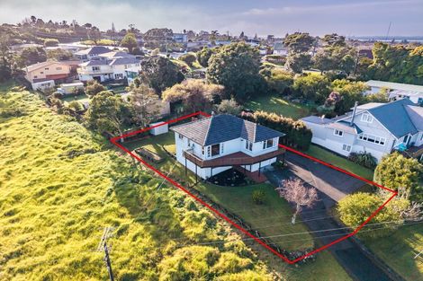 Photo of property in 7 Chamberlain Road, Massey, Auckland, 0614