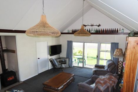 Photo of property in 52 Dick Street, Reefton, 7830