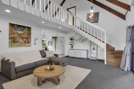 Photo of property in 5b Ross View Terrace, Dinsdale, Hamilton, 3204