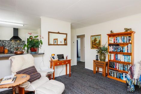 Photo of property in 3/10 Oxford Street, Marton, 4710