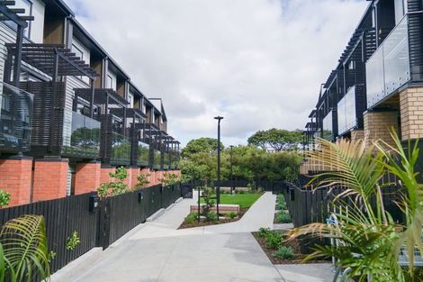 Photo of property in 22 Parkwood Avenue, Westgate, Auckland, 0614