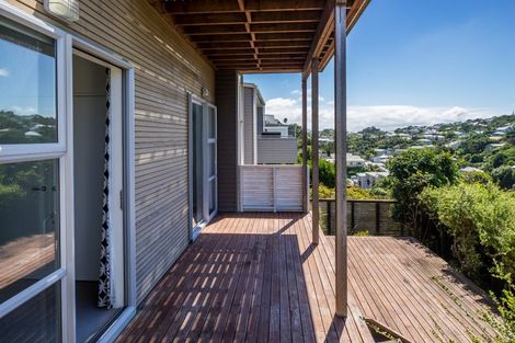 Photo of property in 51 Tiketike Way, Brooklyn, Wellington, 6021