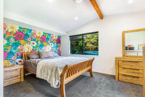 Photo of property in 108 Opanuku Road, Henderson Valley, Auckland, 0612