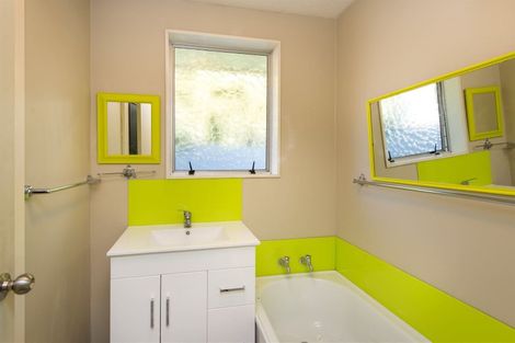 Photo of property in 1 Solway Avenue, Ilam, Christchurch, 8041