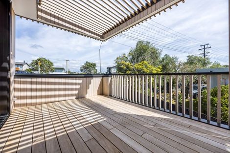 Photo of property in 771a East Coast Road, Northcross, Auckland, 0630