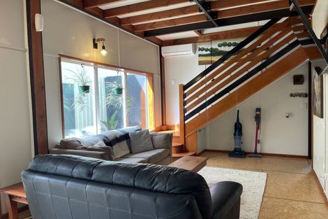 Photo of property in 19 Rathbone Street, Waipawa, 4210