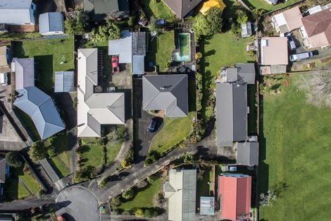 Photo of property in 18 Kingsley Street, St Andrews, Hamilton, 3200