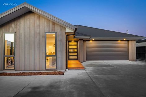 Photo of property in 6 Oakville Close, Rangiora, 7400