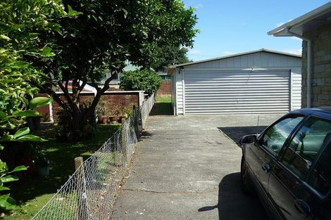 Photo of property in 51 President Avenue, Papakura, 2110