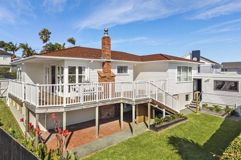 Photo of property in 1/10 Raines Avenue, Forrest Hill, Auckland, 0620