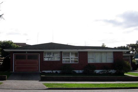 Photo of property in 9 Dittmer Drive, Awapuni, Palmerston North, 4412