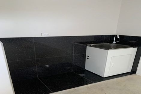 Photo of property in 1u5 June Place, Hamilton East, Hamilton, 3216