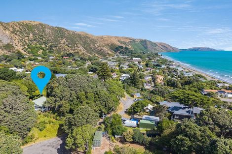 Photo of property in 15 Pingau Street, Paekakariki, 5034