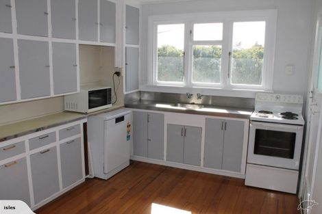 Photo of property in 205 Omata Road, Spotswood, New Plymouth, 4310