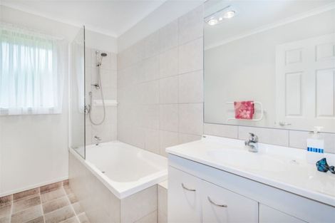 Photo of property in 5 Scotia Place, Te Kamo, Whangarei, 0112