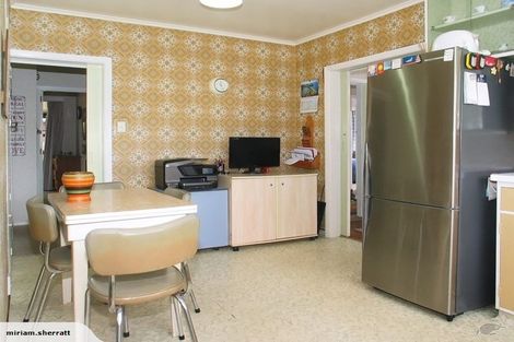 Photo of property in 4 Luckie Street, Tawa, Wellington, 5028