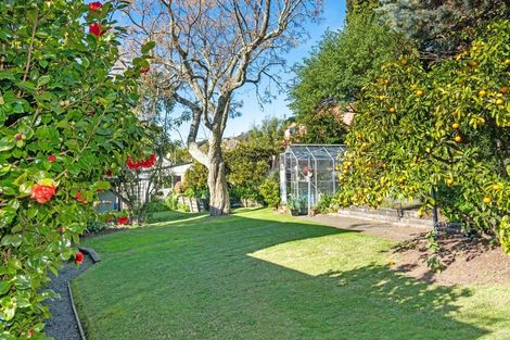 Photo of property in 2 Hunters Hill, Havelock North, 4130