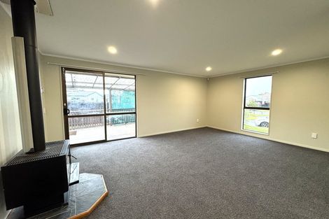 Photo of property in 18 Cargill Grove, Kelvin Grove, Palmerston North, 4414
