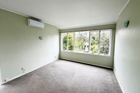 Photo of property in 19 Mappin Place, Chatswood, Auckland, 0626