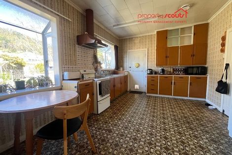 Photo of property in 107 Tipahi Street, Nelson South, Nelson, 7010