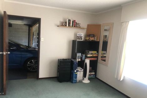 Photo of property in 8 Newcastle Road, Dinsdale, Hamilton, 3204