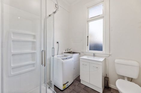 Photo of property in 240 South Road, Caversham, Dunedin, 9012