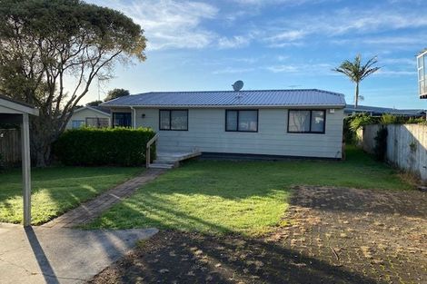 Photo of property in 98 Titirangi Road, New Lynn, Auckland, 0600
