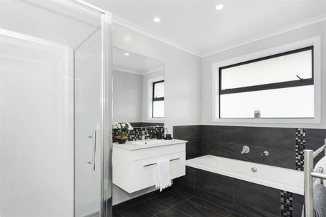 Photo of property in 8c No 2 Road, Te Puke, 3119