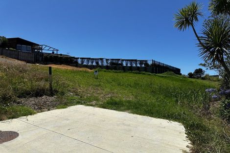 Photo of property in 16 Blue Moon Rise, Langs Beach, 0582